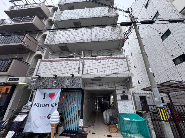 エレガンス白鳥の外観