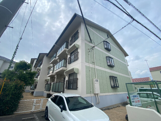 リバーグリーン藤村の外観