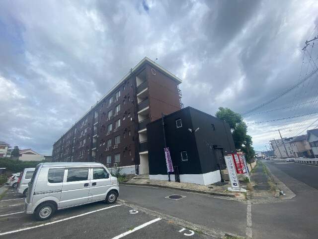 高津橋農住団地　A棟の外観