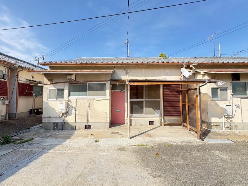 白水平屋の外観