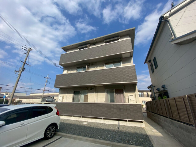 ベルプラージュ魚住の外観
