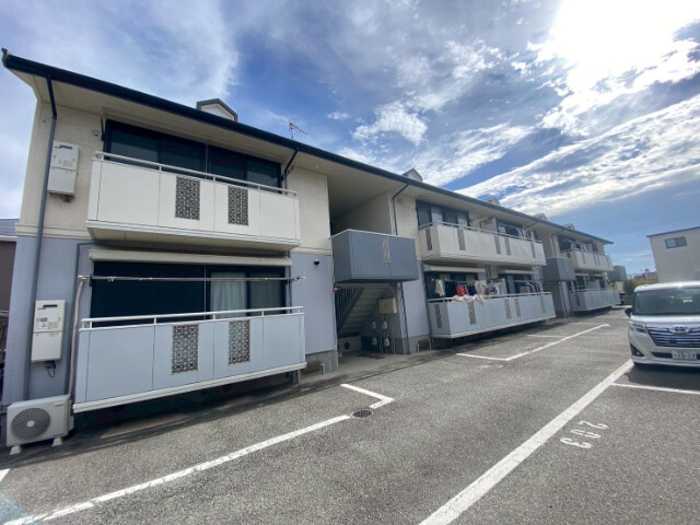 サンハイム西海の外観