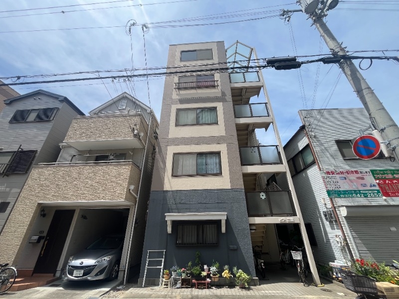 ピア二葉の外観