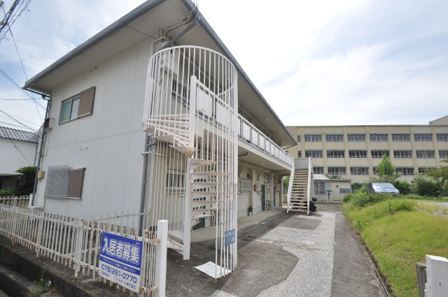 ビラ高倉の外観