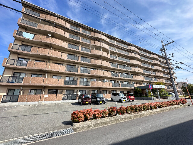 クレモナ山手の外観