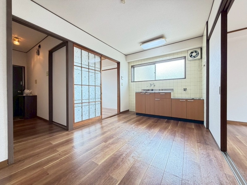 居間 居間