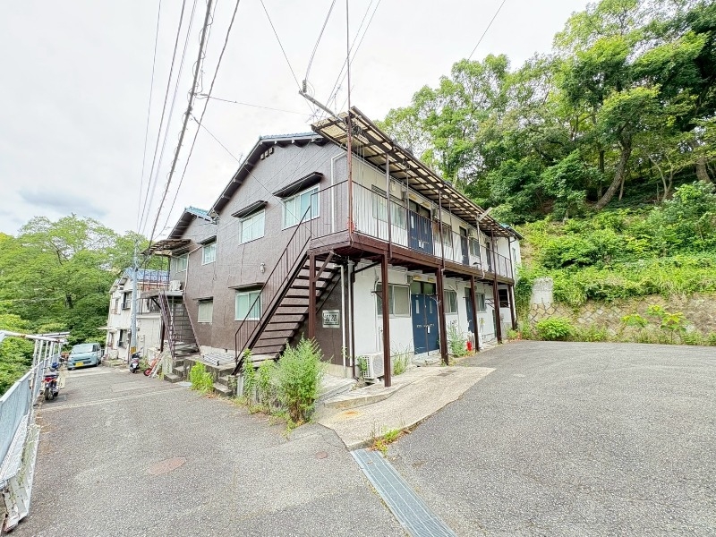 ライズ神戸長田2号棟の外観