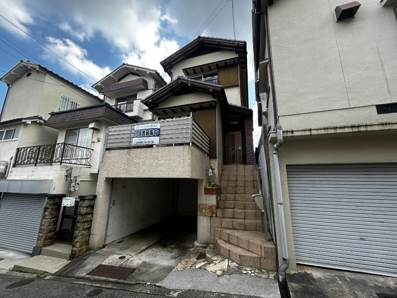 鈴蘭台北町５丁目戸建の外観