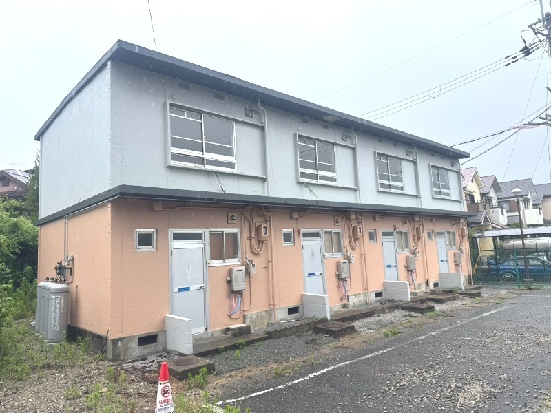 ドミールサニー緑町　テラス棟の外観