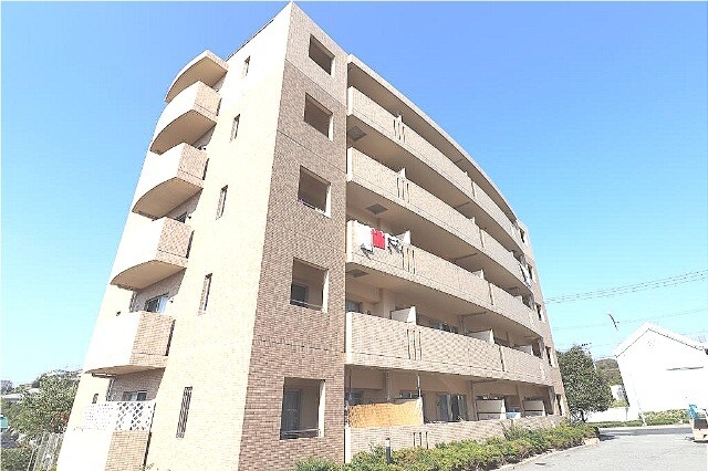 リュイール桃山台の外観