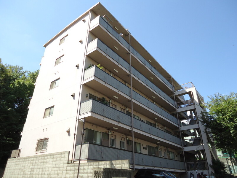アーバン六甲の外観