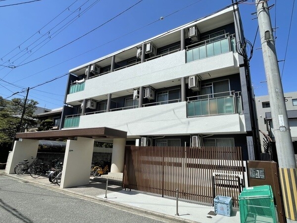 レジーナ西宮北口の外観 レジーナ西宮北口の外観