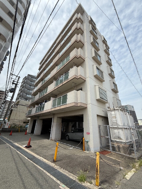 アビタシオン中崎の外観