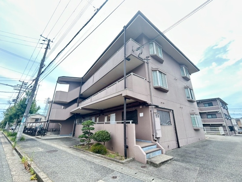 ハイツ入江の外観