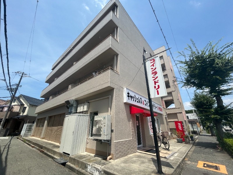 村田マンションの外観