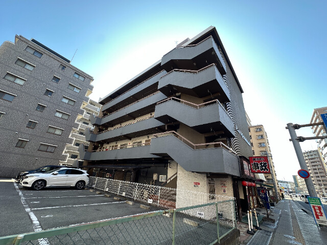 リノスタイル西明石の外観