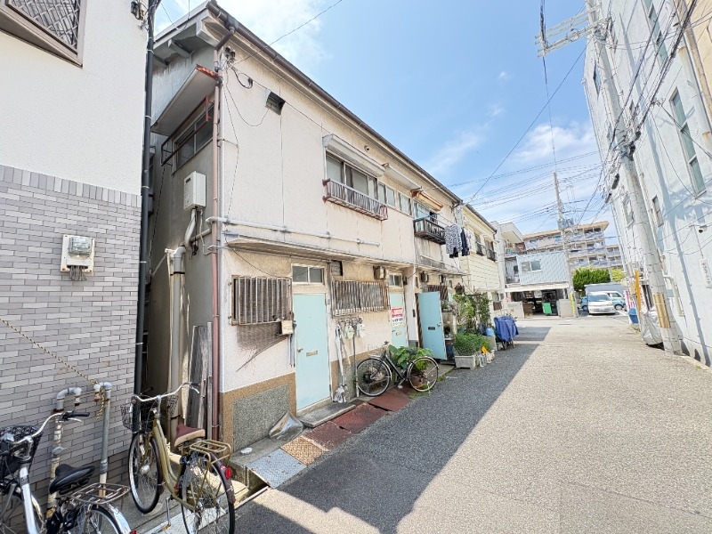 青葉町アパートの外観 青葉町アパートの外観