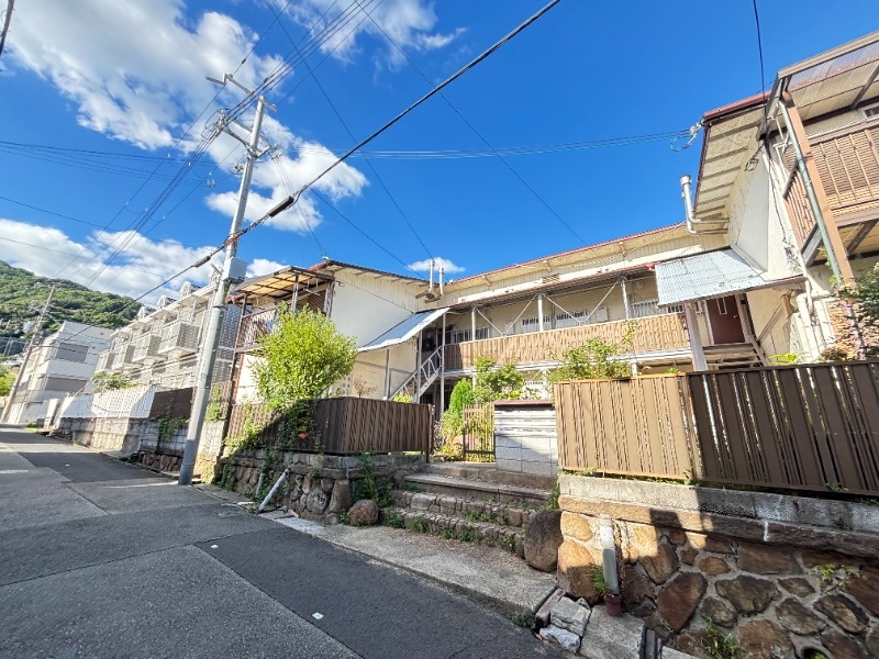 入山文化の外観