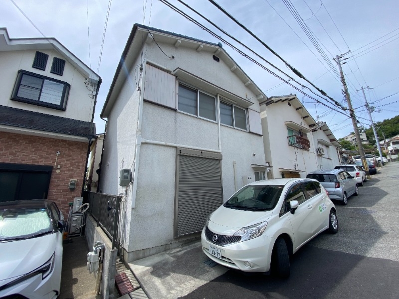 長田区鹿松町一戸建の外観