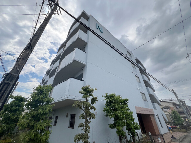 崇徳院ハイツN棟