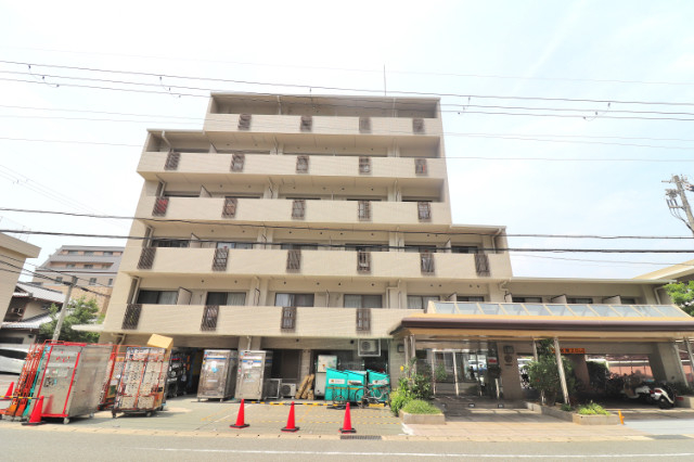 ルモンド西宮の外観