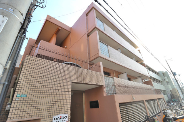 ダイドーメゾン西宮北口XⅢの外観