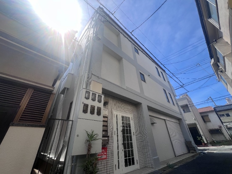 アルカンシェールの外観