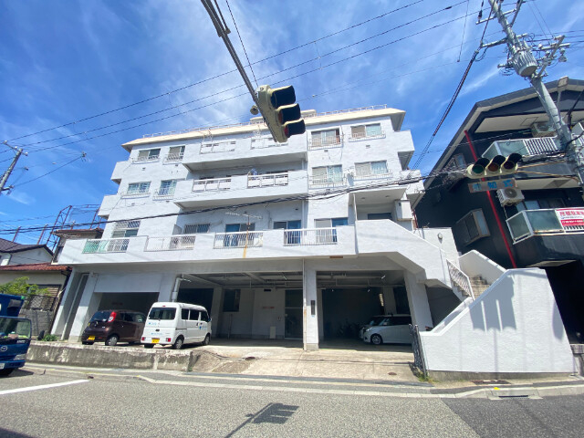 潮見が丘コーポラスの外観