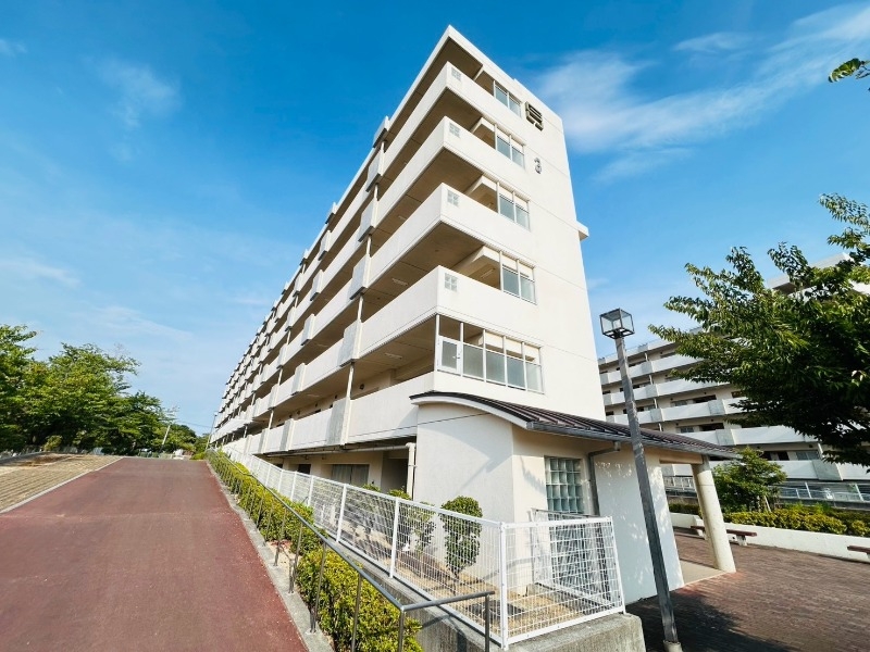 南多聞台第6住宅3号棟の外観