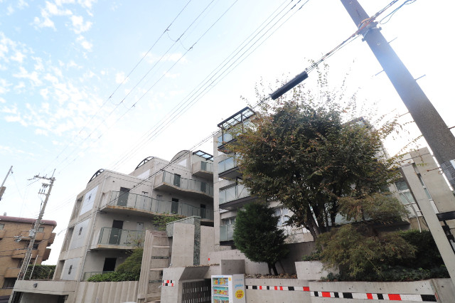 ホープ芦屋の外観