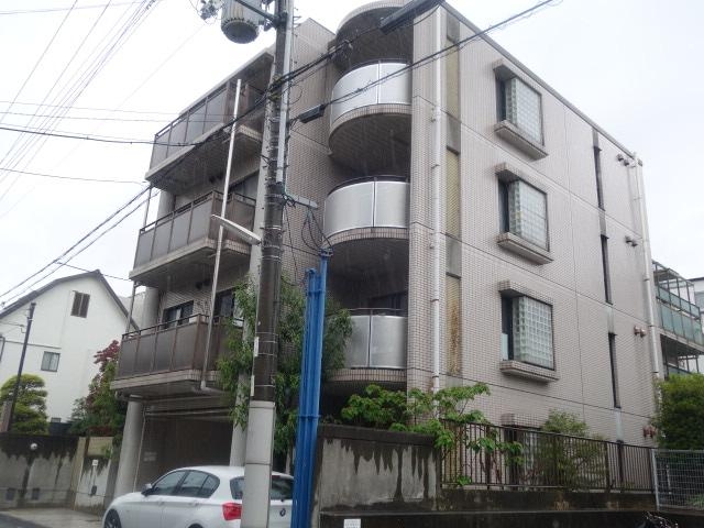 モンヴィラージュ本山の外観