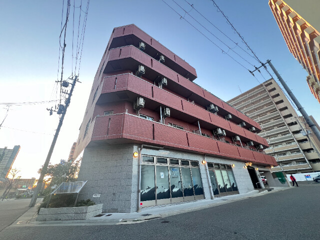 ラルーチェ新長田の外観