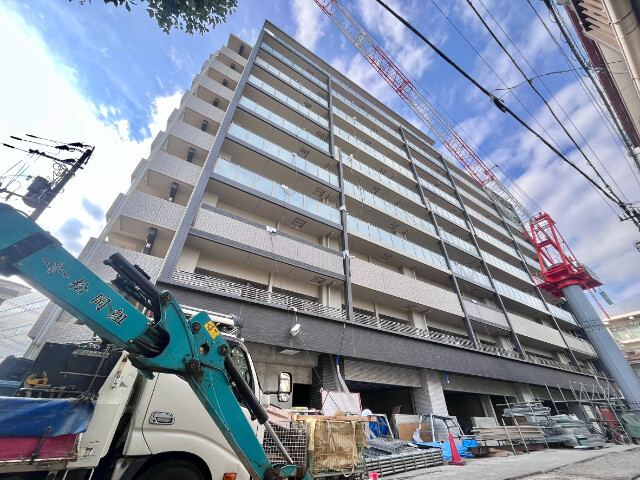 レジュールアッシュ神戸湊川公園の外観