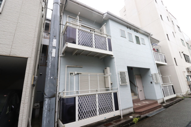 佐川ハイツの外観