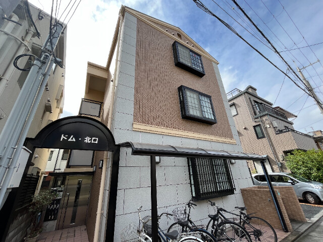 ドム北口の外観