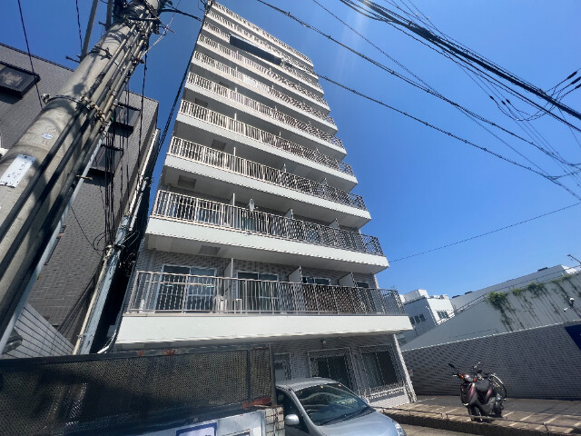プリエール名神尼崎の外観
