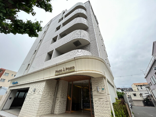 ポコアポコ芦屋の外観
