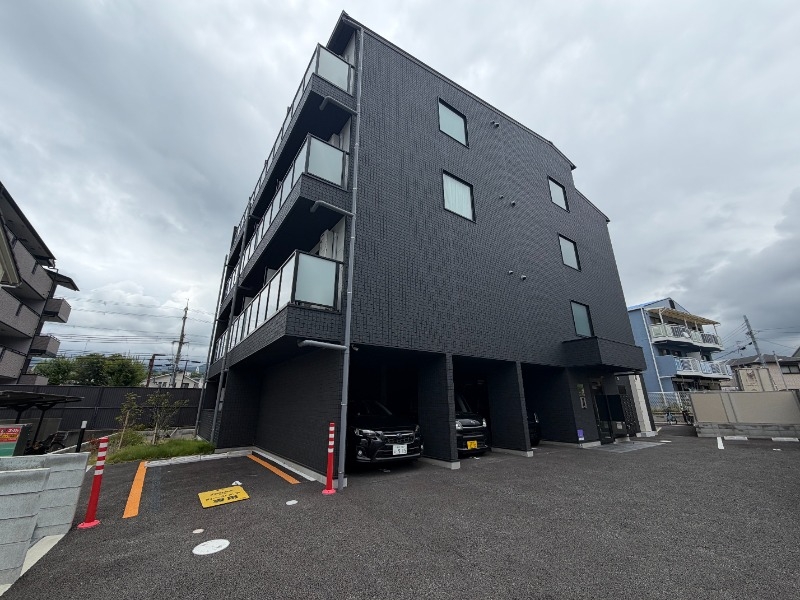 ヴェルステック宝塚の外観