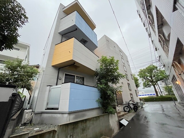 コティ下三条町の外観