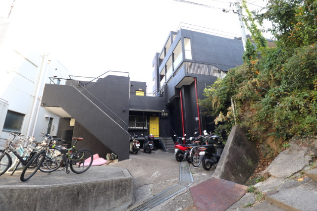 Dcourt六甲の外観