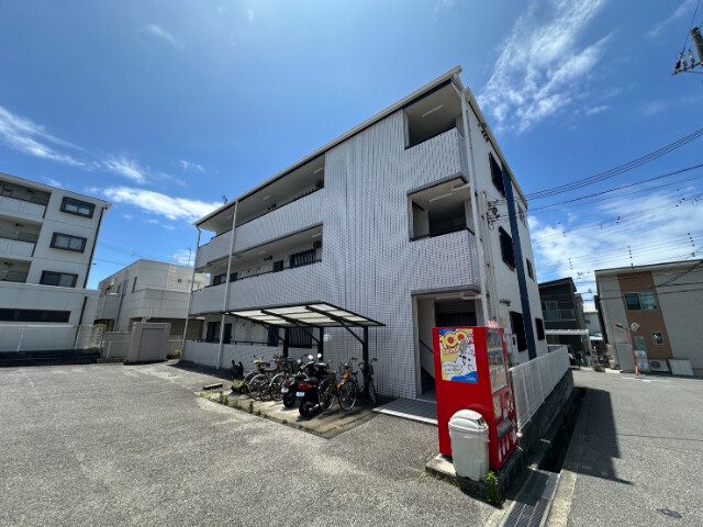 ジュネス住吉の外観