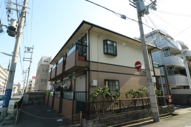 ハイツクレセントの外観