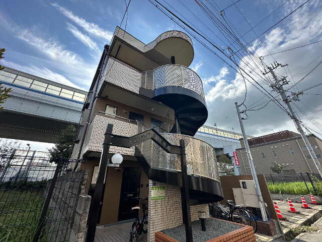 セルダンハイツ魚崎寺前の外観