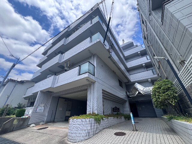 ロイヤル神戸池田広町の外観