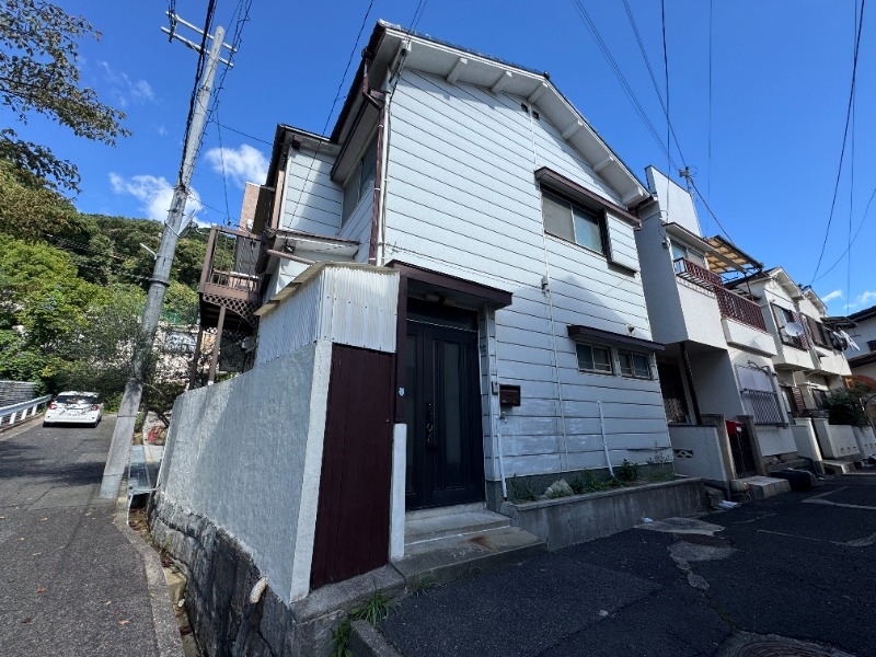 高倉町1丁目貸家の外観