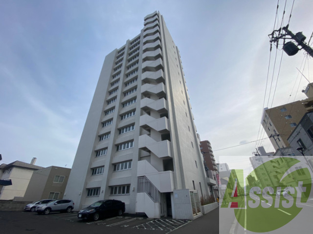 グランカーサ南9条の外観