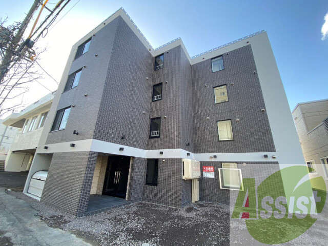 Maison Kamuy 本郷通の外観