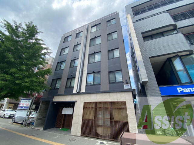 Balboni表参道の外観