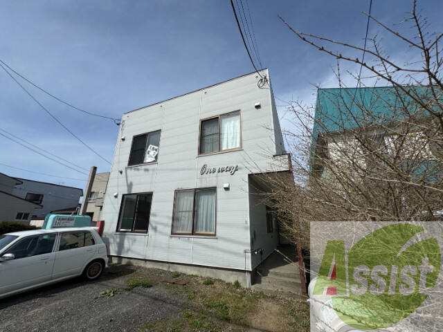 コーポワンウェイの外観