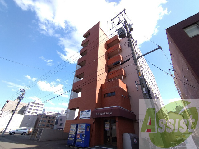 藤井ビル北14条の外観